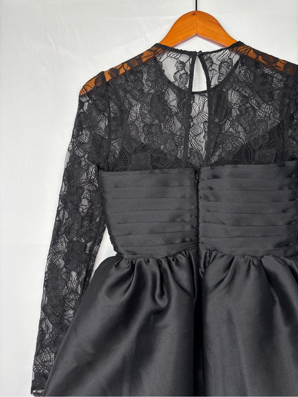 NEW Self Portrait Black Taffeta Lace Mini Dress Size 4 Bubble Hem Long Sleeve - Picture 4 of 7